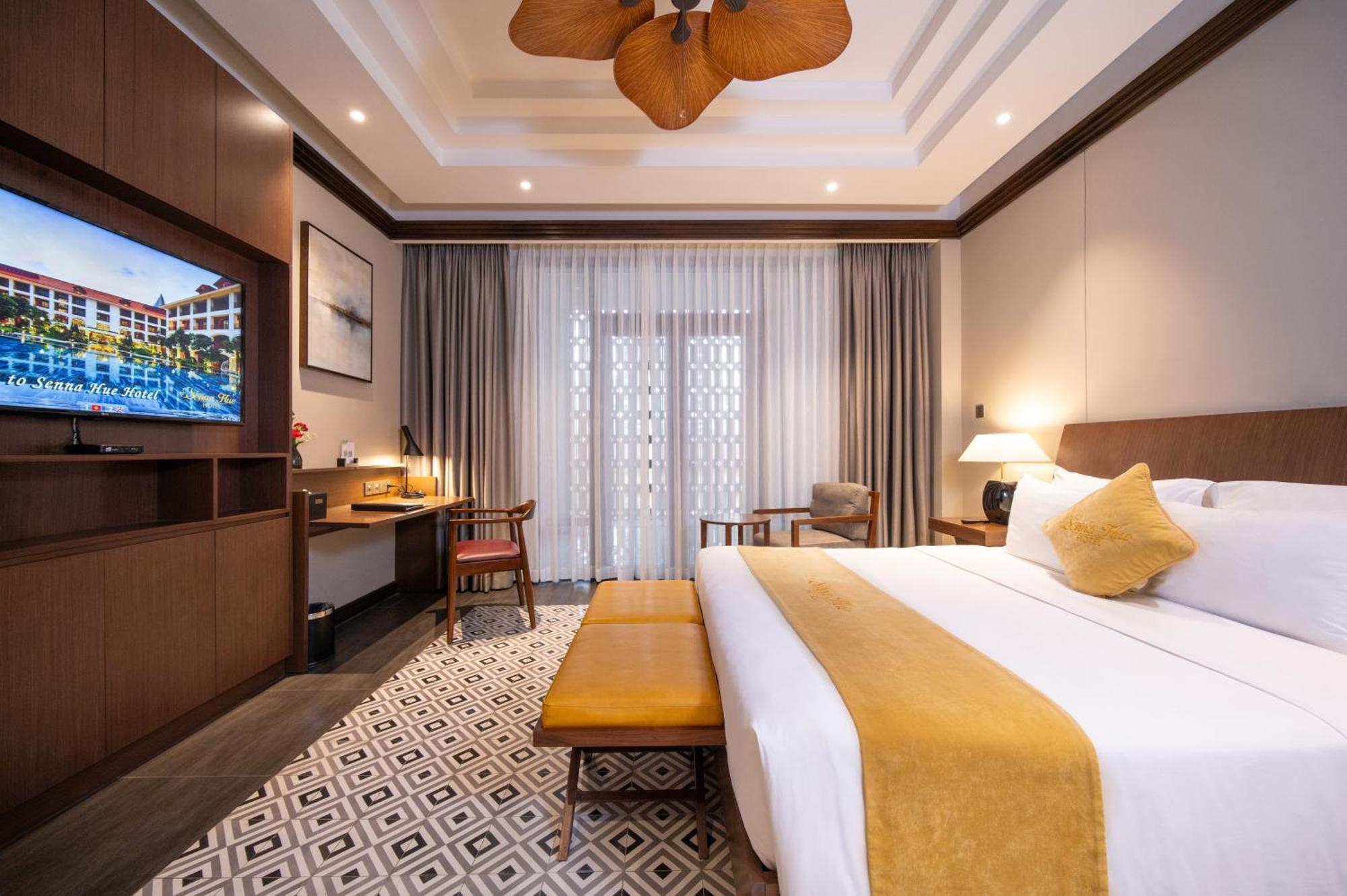 Senna Hue Hotel Eksteriør bilde Deluxe Room